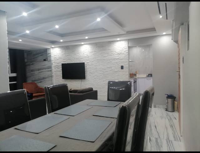 2.5 BEDROOM FLAT FOR SALE IN SOUTH BEACH